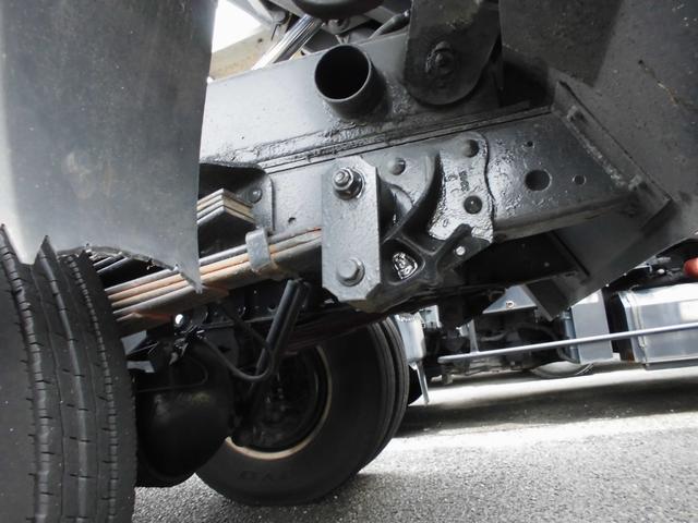 エルフトラック 塵芥車　３．０ｔ　５．７立米　回転式　１オーナー　整備手帳　記録簿　取説（22枚目）