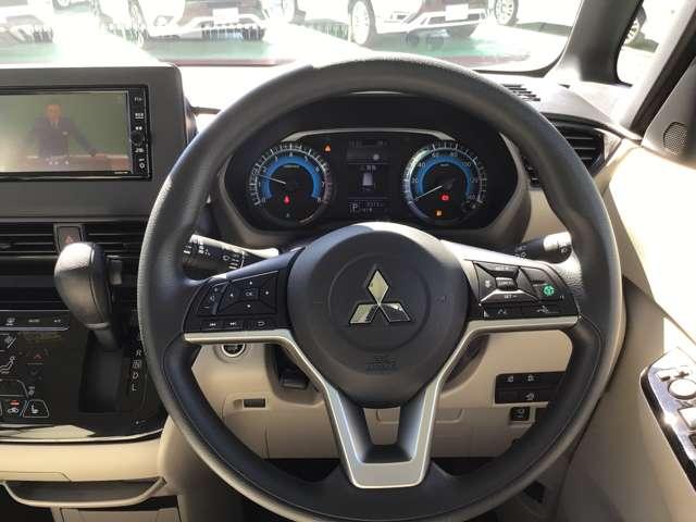 G 全周囲カメラフルセグDVD両側電動スライド CD DVD メモリーナビ 両側電動スライドドア 4WD スマートキー 全周囲カメラ シートヒーター ベンチシート アイドリングストップ バックモニター(6枚目)