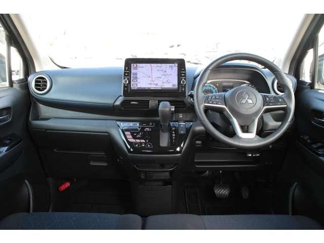 ｅＫクロス Ｔ　９インチナビ　全周囲カメラ　シートヒーター　１オーナー　ＥＴＣ　前席シートヒーター　ナビＴＶ　インテリキー　クルーズコントロール　ターボ　盗難防止装置　Ｂカメラ　ベンチシート　ＡＵＸ接続　ＡＢＳ（5枚目）