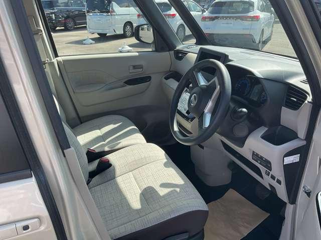 ルークス ６６０　Ｘ　両側パワースライドドア・インテリジェント　アラモニ　前後衝突軽減ブレーキ　禁煙　車線逸脱防止　スマートキー　定期点検記録簿　キーフリー　ｉ－ｓｔｏｐ　フルオートエアコン　パワーウインドウ　バックカメラ　盗難防止　カーテンエアバッグ　エアバック（5枚目）