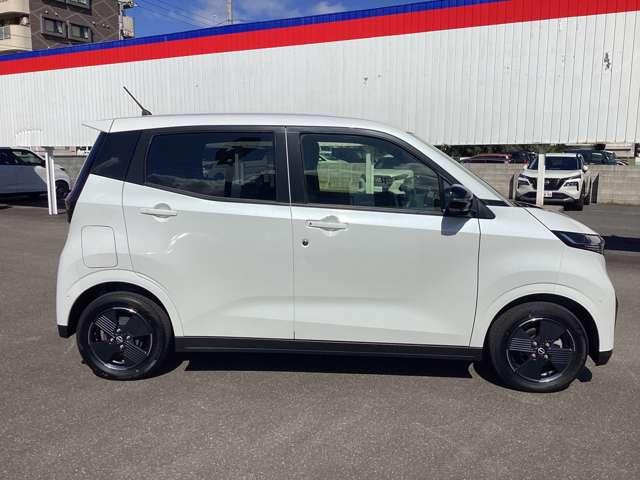サクラ Ｘ　プロパイロット・ナビＴＶ・ＥＴＣ　アラウンドヴューモニター　運転席エアバック　ＡＡＣ　ＬＥＤヘッドランプ　ＡＣＣ　スマートキー　レーンアシスト　ＥＴＣ　盗難防止システム　禁煙車　キーレスエントリー　ワンオーナー　バックモニター　ＡＢＳ（3枚目）