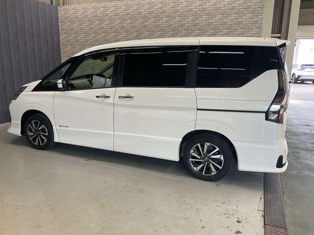 セレナ 1.2 e-POWER ハイウェイスター V シートヒーター・プロパイロット・ナビTV 360°カメラ エマジェンシーブレーキ 1オナ スマキー バックカメラ LED レーンアシスト 点検記録簿付 ETC Aストップ イモビ フルオートエアコン アルミホイール エアバック メモリーナビ(7枚目)