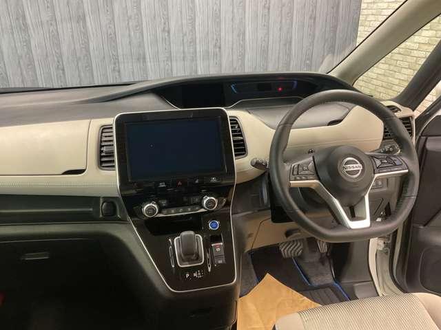 セレナ 1.2 e-POWER ハイウェイスター V シートヒーター・プロパイロット・ナビTV 360°カメラ エマジェンシーブレーキ 1オナ スマキー バックカメラ LED レーンアシスト 点検記録簿付 ETC Aストップ イモビ フルオートエアコン アルミホイール エアバック メモリーナビ(10枚目)