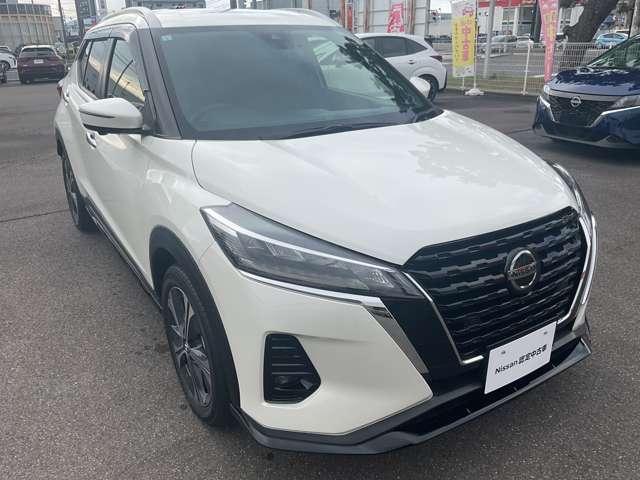 キックス 1.2 X (e-POWER) ナビTV・シートヒーター・プロパイロット ナビ&TV ワンオ-ナ-車 追従クルコン スマートキー LEDヘッド レーンアシスト パワーステアリング 禁煙車 盗難防止システム ドライブレコーダー ETC 整備記録簿有 メモリーナビ アルミ(2枚目)
