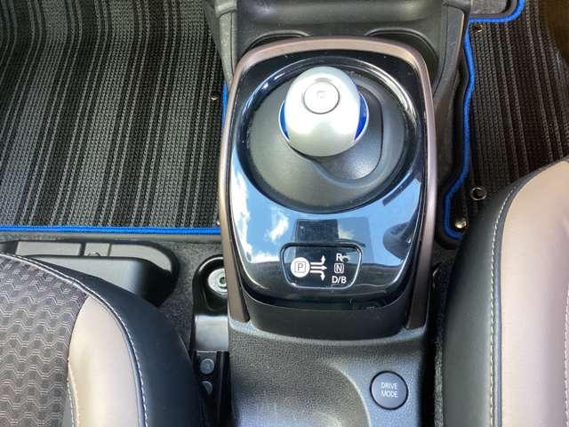 ノート １．２　ｅ－ＰＯＷＥＲ　メダリスト　ナビＴＶ・バックモニター・ＥＴＣ・クルーズコ　被害軽減ブレーキ　ＴＶナビ　禁煙　クルコン　インテリキー　アイドリングストップ　盗難防止装置　ＬＥＤランプ　車線逸脱警報システム　ワンオーナー　キーフリー　アルミホイール　ＥＴＣ　オートエアコン（14枚目）