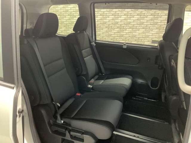 セレナ 1.2 e-POWER ハイウェイスター V シートヒーター・ナビTV・全方位モニター 360°カメラ エマジェンシーブレーキ 1オナ スマキー バックカメラ LED レーンアシスト ETC Aストップ イモビ フルオートエアコン アルミホイール エアバック メモリーナビ キーフリー(13枚目)