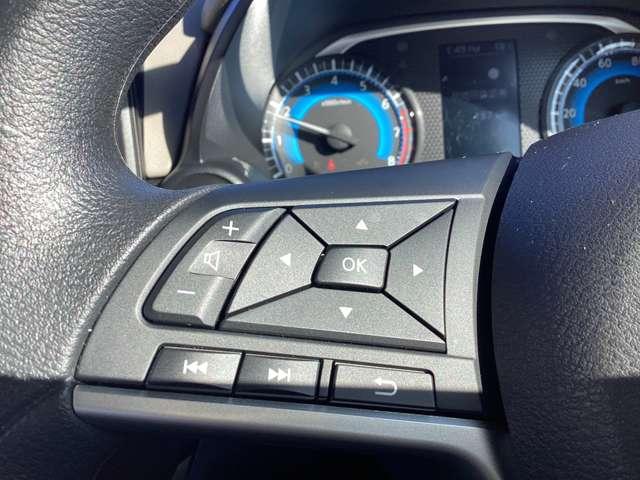 【ステアリングスイッチ】オーディオ操作ができます。