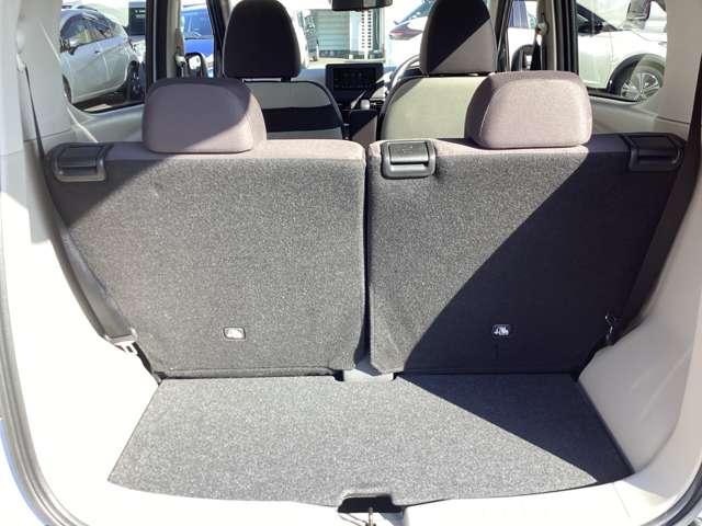 広い荷室スペース