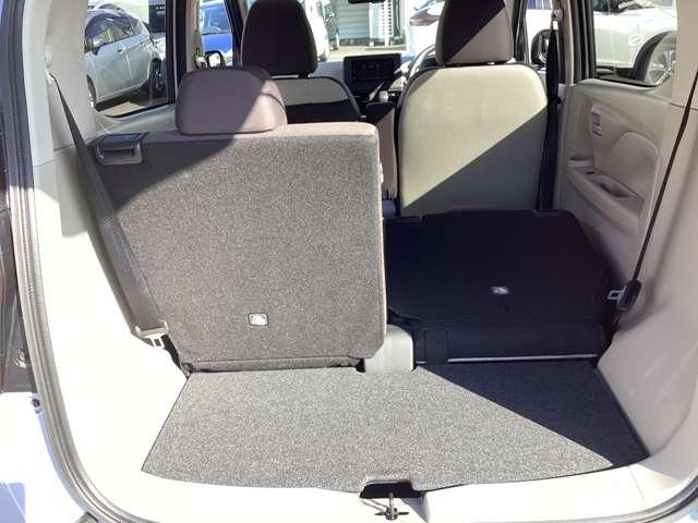 ライフスタイルに合わせたシートアレンジが簡単にできます