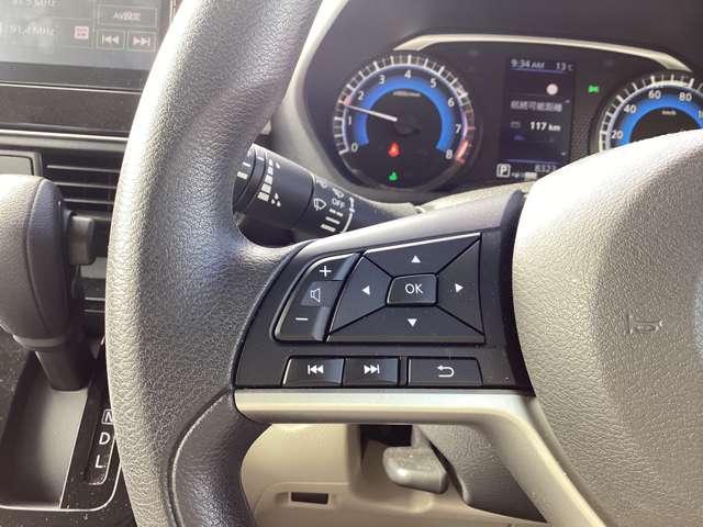 【ステアリングスイッチ】オーディオ操作ができます。