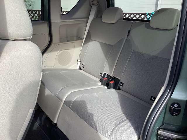 後部座席も、良好な状態です。
