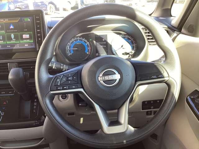 ルークス ６６０　Ｘ　弊社社用車・禁煙車・ディスプレイオーディ　アラモニ　前後衝突軽減ブレーキ　ワンオーナー車　禁煙　車線逸脱防止　スマートキー　定期点検記録簿　キーフリー　ｉ－ｓｔｏｐ　フルオートエアコン　パワーウインドウ　バックカメラ　盗難防止　Ｗエアバック（7枚目）