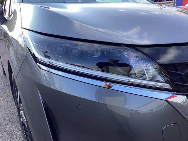 ノート １．２　Ｘ　革シート・シートヒーター・ナビＴＶ・プロパ　リアカメラ　衝突被害軽減ブレ－キ　全方位カメラ　ＥＴＣ付　アルミ　禁煙車　ＬＥＤヘッドライト　レーダークルーズ　レーンアシスト　インテリジェントキー　ワンオーナー　ドラレコ　アイドリングストップ（3枚目）