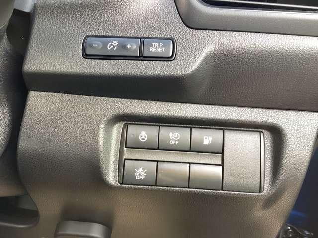 リーフ ｅ＋　ＡＵＴＥＣＨ　シートヒーター・ドラレコ・ＥＴＣ　インテリジェントアラウンドビューモニター　ＬＥＤ　レーンキープアシスト　ドラレコ　バックカメラ　インテリジェントキー　レーダークルーズコントロール　ワンオーナー　寒冷地仕様　禁煙　ナビＴＶ　キーフリー（18枚目）