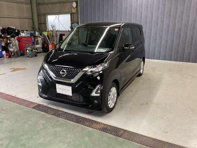 デイズ ６６０　ハイウェイスターＸ　弊社社用車・禁煙車　ブレーキサポート　禁煙　全周囲カメラ　ＬＥＤ　イモビライザー　１オーナー　インテリジェントキー　レーンキープ　バックカメラ　アイドリングストップ　オートエアコン　デュアルエアバッグ　記録簿　キーレス（8枚目）