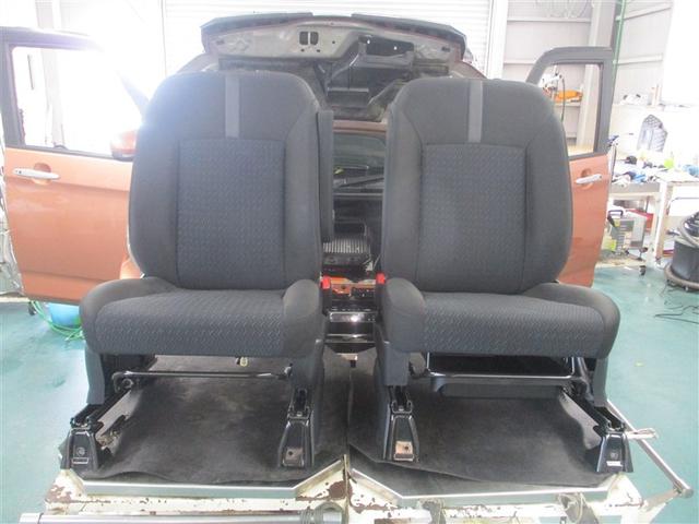 ルーミー カスタムＧ－Ｔ　フルセグ　メモリーナビ　ＤＶＤ再生　バックカメラ　衝突被害軽減システム　ＥＴＣ　両側電動スライド　ＬＥＤヘッドランプ　ウオークスルー　ワンオーナー　記録簿　アイドリングストップ（38枚目）