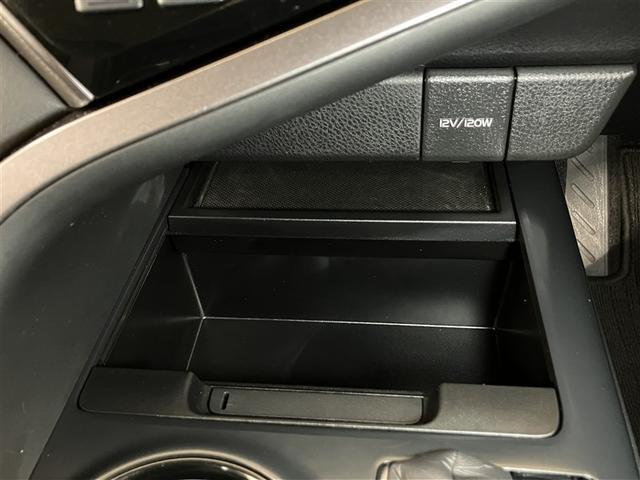 �P�Q�u�^�P�Q�O�v�̃A�N�Z�T���[�\�P�b�g���z�u����Ă��܂��B