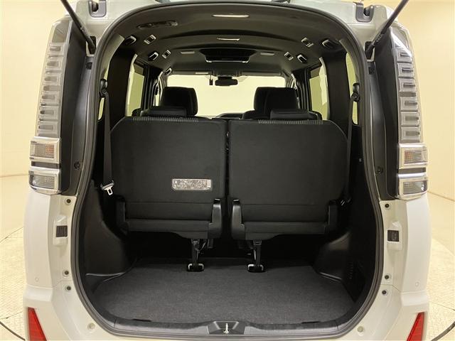 ヴォクシー ＺＳ　煌ＩＩ　フルセグ　メモリーナビ　ＤＶＤ再生　後席モニター　バックカメラ　衝突被害軽減システム　ＥＴＣ　ドラレコ　両側電動スライド　ＬＥＤヘッドランプ　ウオークスルー　乗車定員７人　３列シート　ワンオーナー（33枚目）