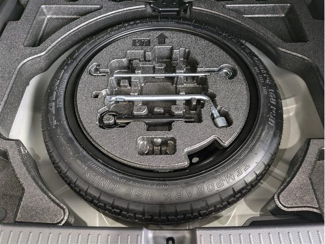カローラ ハイブリッド　ダブルバイビー　フルセグ　メモリーナビ　ミュージックプレイヤー接続可　バックカメラ　衝突被害軽減システム　ＥＴＣ　ドラレコ　ＬＥＤヘッドランプ　記録簿　アイドリングストップ（16枚目）