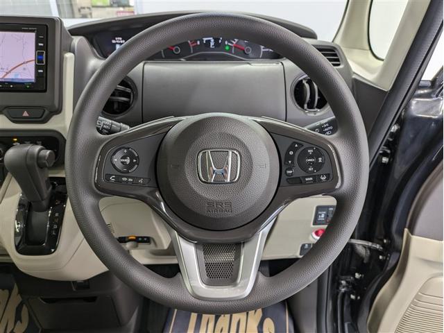 ドライバーに寄り添う快適な操作フィールをもたらすステアリングです。