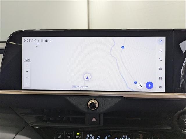 クラウンスポーツ Ｚ　革シート　サンルーフ　４ＷＤ　フルセグ　メモリーナビ　ミュージックプレイヤー接続可　バックカメラ　衝突被害軽減システム　ＥＴＣ　ドラレコ　ＬＥＤヘッドランプ　ワンオーナー　アイドリングストップ（7枚目）