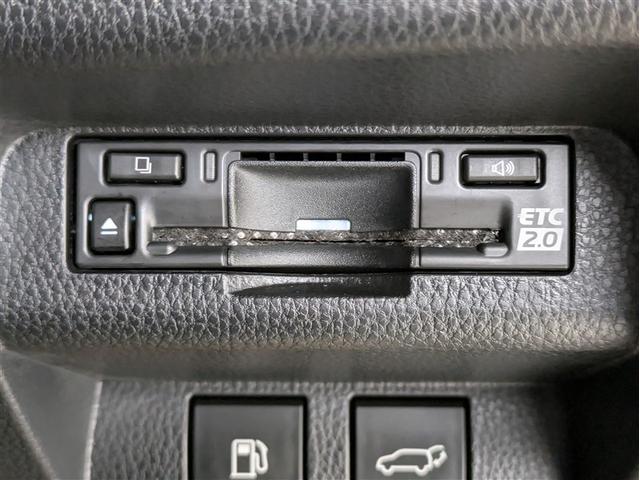 クラウンスポーツ Ｚ　革シート　サンルーフ　４ＷＤ　フルセグ　メモリーナビ　ミュージックプレイヤー接続可　バックカメラ　衝突被害軽減システム　ＥＴＣ　ドラレコ　ＬＥＤヘッドランプ　ワンオーナー　アイドリングストップ（32枚目）