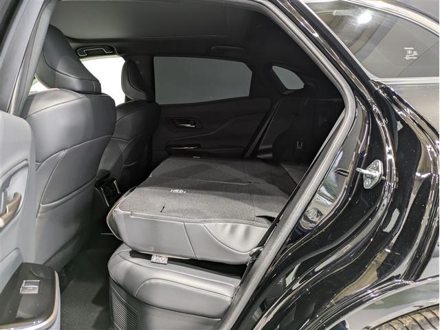 クラウンスポーツ Ｚ　革シート　サンルーフ　４ＷＤ　フルセグ　メモリーナビ　ミュージックプレイヤー接続可　バックカメラ　衝突被害軽減システム　ＥＴＣ　ドラレコ　ＬＥＤヘッドランプ　ワンオーナー　アイドリングストップ（37枚目）