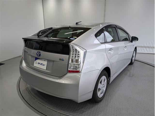 プリウス Ｇ　フルセグ　メモリーナビ　ＤＶＤ再生　バックカメラ　ＥＴＣ　ＬＥＤヘッドランプ　ワンオーナー　記録簿　アイドリングストップ（2枚目）