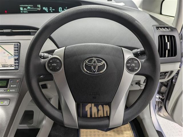 プリウス Ｓ　メモリーナビ　ＤＶＤ再生　バックカメラ　ＥＴＣ　ＨＩＤヘッドライト　ワンオーナー　記録簿　アイドリングストップ（22枚目）