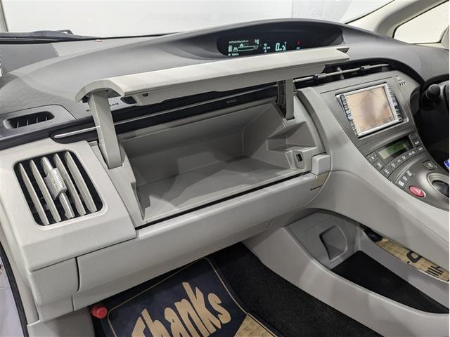 プリウス Ｓ　メモリーナビ　ＤＶＤ再生　バックカメラ　ＥＴＣ　ＨＩＤヘッドライト　ワンオーナー　記録簿　アイドリングストップ（39枚目）