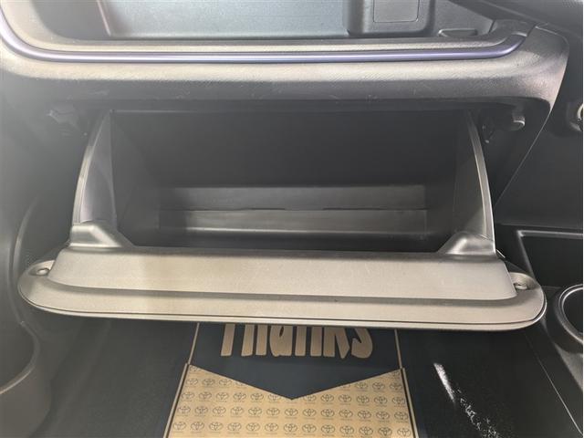 アクア Ｓ　ワンセグ　メモリーナビ　バックカメラ　記録簿　アイドリングストップ（9枚目）