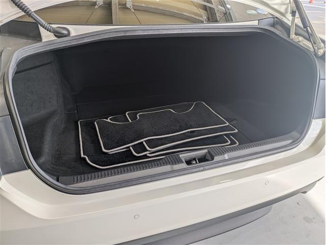 クラウンハイブリッド S エレガンススタイル フルセグ メモリーナビ DVD再生 ミュージックプレイヤー接続可 バックカメラ 衝突被害軽減システム ETC ドラレコ LEDヘッドランプ ワンオーナー 記録簿 アイドリングストップ(16枚目)