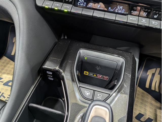 クラウンスポーツ Z 革シート サンルーフ 4WD フルセグ メモリーナビ ミュージックプレイヤー接続可 バックカメラ 衝突被害軽減システム ETC ドラレコ LEDヘッドランプ ワンオーナー フルエアロ 記録簿(29枚目)