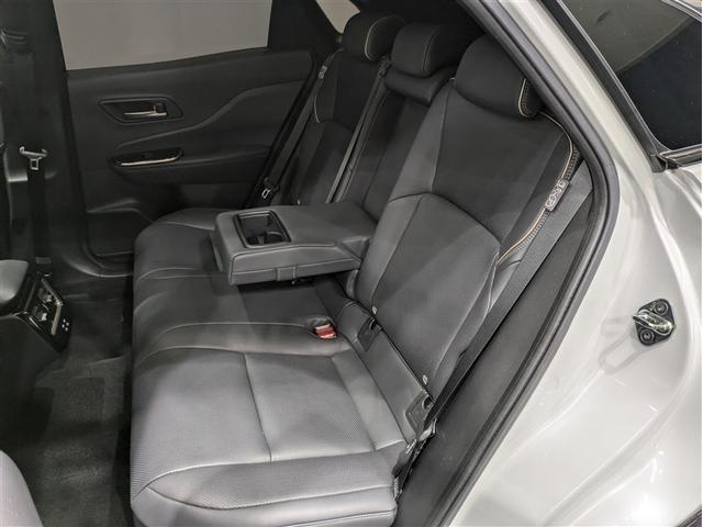 クラウンスポーツ Z 革シート サンルーフ 4WD フルセグ メモリーナビ ミュージックプレイヤー接続可 バックカメラ 衝突被害軽減システム ETC ドラレコ LEDヘッドランプ ワンオーナー フルエアロ 記録簿(36枚目)