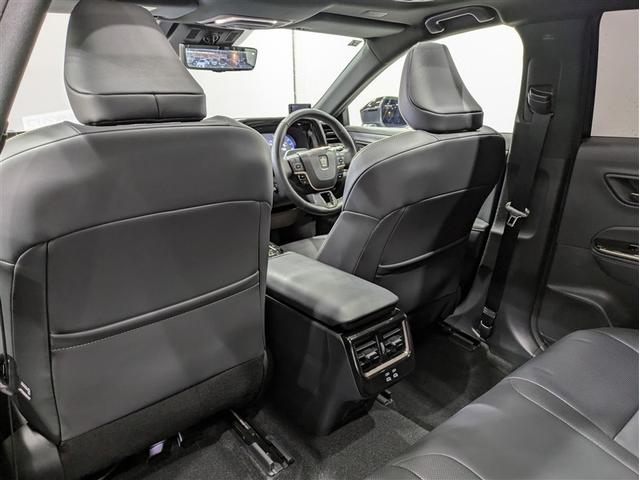 クラウンスポーツ Z 革シート サンルーフ 4WD フルセグ メモリーナビ ミュージックプレイヤー接続可 バックカメラ 衝突被害軽減システム ETC ドラレコ LEDヘッドランプ ワンオーナー フルエアロ 記録簿(39枚目)