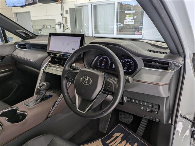 ハリアーハイブリッド Z レザーパッケージ 革シート サンルーフ 4WD フルセグ メモリーナビ ミュージックプレイヤー接続可 バックカメラ 衝突被害軽減システム ETC ドラレコ LEDヘッドランプ ワンオーナー フルエアロ 記録簿(4枚目)