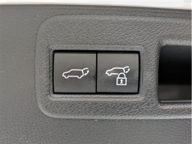 ハリアーハイブリッド Z レザーパッケージ 革シート サンルーフ 4WD フルセグ メモリーナビ ミュージックプレイヤー接続可 バックカメラ 衝突被害軽減システム ETC ドラレコ LEDヘッドランプ ワンオーナー フルエアロ 記録簿(17枚目)