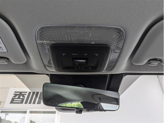 プリウス Ｚ　フルセグ　メモリーナビ　ミュージックプレイヤー接続可　バックカメラ　衝突被害軽減システム　ＥＴＣ　ドラレコ　ＬＥＤヘッドランプ　ワンオーナー　記録簿　アイドリングストップ（32枚目）