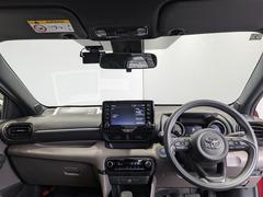 見通しのよいすっきりとした視界で、誰でも運転しやすいです。運転のしやすさは疲れにくさにも繋がりますよ♪ 6