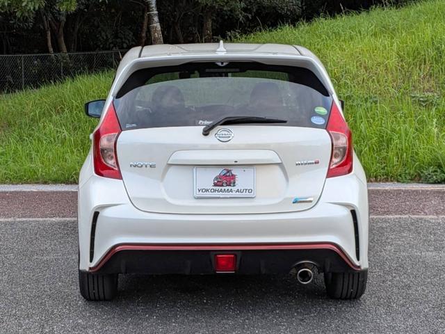 ノート ニスモ NISMO専用エアロ/16インチAW/シート プッシュスタート/インテリキー オートエアコン LEDヘッドライト オートライト 純正ナビ Bluetooth CD/DVD再生 フルセグTV(3枚目)