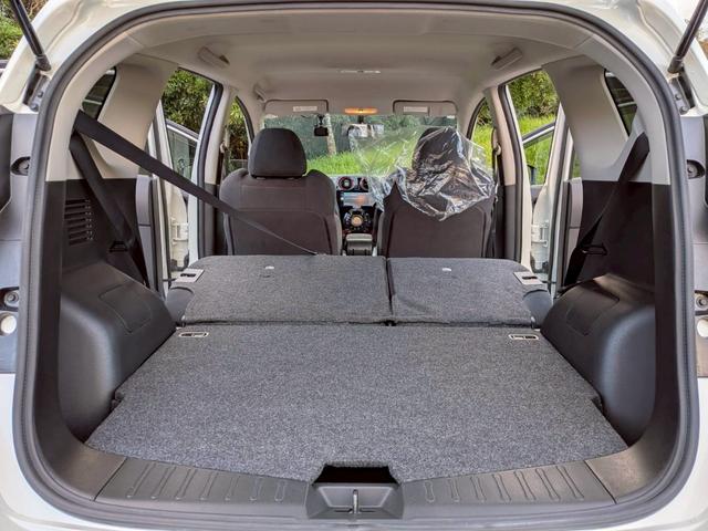 ノート ニスモ NISMO専用エアロ/16インチAW/シート プッシュスタート/インテリキー オートエアコン LEDヘッドライト オートライト 純正ナビ Bluetooth CD/DVD再生 フルセグTV(12枚目)