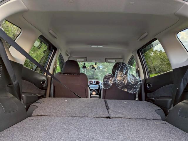 ノート ニスモ NISMO専用エアロ/16インチAW/シート プッシュスタート/インテリキー オートエアコン LEDヘッドライト オートライト 純正ナビ Bluetooth CD/DVD再生 フルセグTV(13枚目)