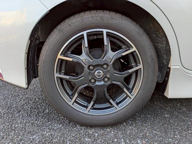 ノート ニスモ NISMO専用エアロ/16インチAW/シート プッシュスタート/インテリキー オートエアコン LEDヘッドライト オートライト 純正ナビ Bluetooth CD/DVD再生 フルセグTV(45枚目)