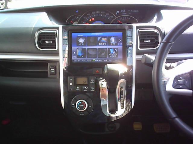 タント カスタムＲＳ　トップエディションＳＡＩＩＩ　衝突被害軽減ブレーキシステム　両側電動スライドドア　ナビ　ＴＶ　バックカメラ　シートカバー取り付け　（車体色　パールホワイト）（11枚目）