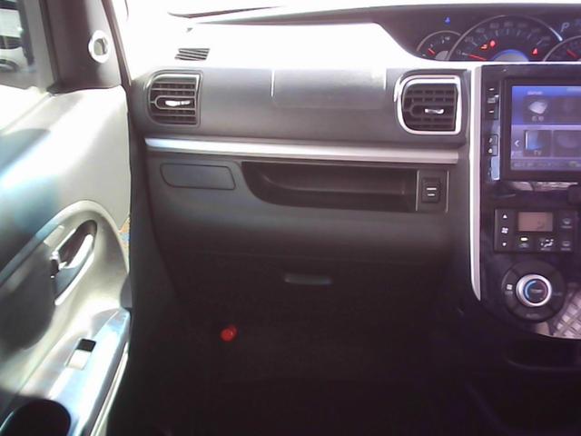 タント カスタムＲＳ　トップエディションＳＡＩＩＩ　衝突被害軽減ブレーキシステム　両側電動スライドドア　ナビ　ＴＶ　バックカメラ　シートカバー取り付け　（車体色　パールホワイト）（12枚目）