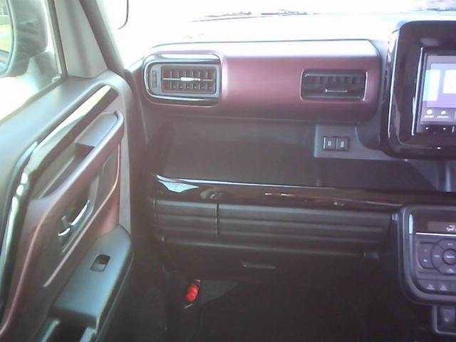 スペーシアカスタム ハイブリッドＸＳターボ　衝突被害軽減ブレーキシステム　両側電動スライドドア　ナビ　ＴＶ　バックカメラ　ＬＥＤヘッドライト　両席シートヒーター（14枚目）