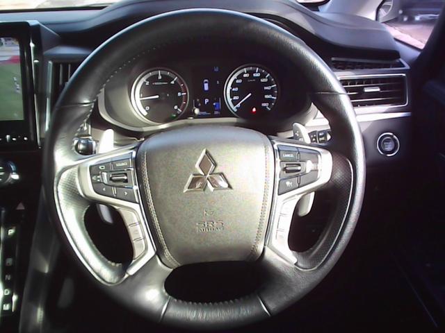 デリカD:5 P 衝突被害軽減ブレーキシステム 4WD ディーゼル 7人乗り 10.1インチナビ TV バックカメラ 後席12.5インチモニター 両側電動スライドドア (車体色 アイガーグレー)(10枚目)