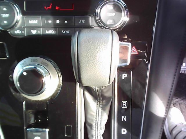 デリカD:5 P 衝突被害軽減ブレーキシステム 4WD ディーゼル 7人乗り 10.1インチナビ TV バックカメラ 後席12.5インチモニター 両側電動スライドドア (車体色 アイガーグレー)(21枚目)