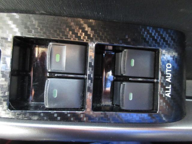 SツーリングセレクションGs 純正 7インチ HDDナビ/ヘッドランプ HID/ETC/EBD付ABS/横滑り防止装置/アイドリングストップ/エアバッグ 運転席/エアバッグ 助手席/エアバッグ サイド/アルミホイール 盗難防止装置(16枚目)