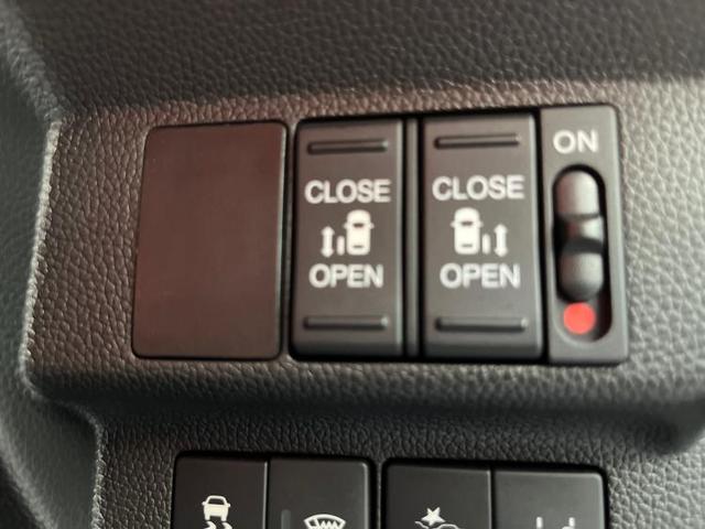 モデューロXホンダセンシング 純正 9インチ メモリーナビ/衝突安全装置/両側電動スライドドア/車線逸脱防止支援システム/シート ハーフレザー/ドライブレコーダー 純正/ヘッドランプ LED/Bluetooth接続/ETC 禁煙車(14枚目)